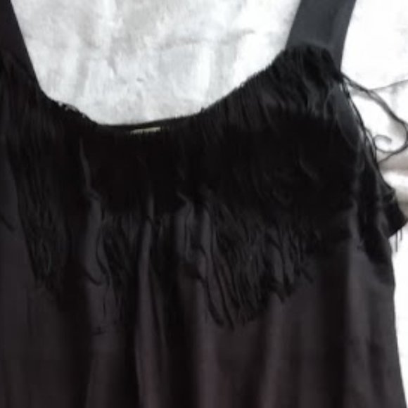 Black tank top with tassle detailing - Picture 7 of 7